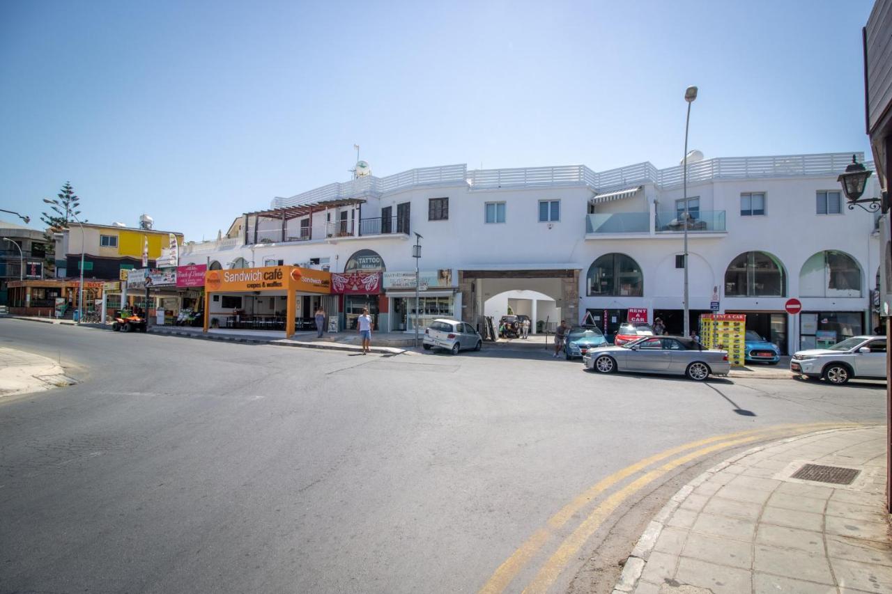 Light House - Seafront Cosy Studio With Library Paphos Exteriér fotografie